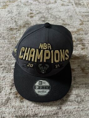 BUCKS Black & Gold NBA Champions 2021 Snapback Hat